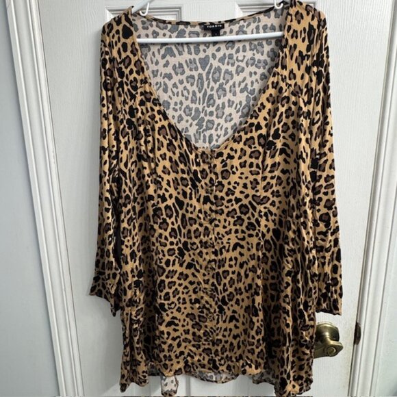 Torrid Women's Fit & Flare Blouse - Stretch Challis Leopard Print -Size 1- NWOT - Picture 2 of 8